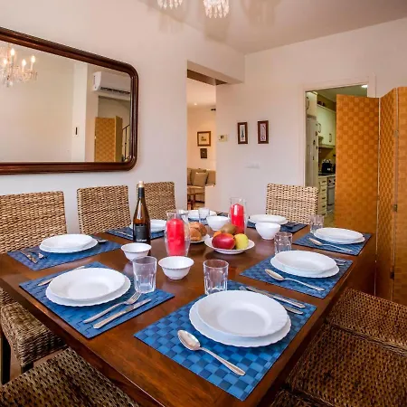 Larauri Nova By Interhome Oliva